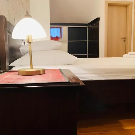 Mari - Sea View Apartmán
